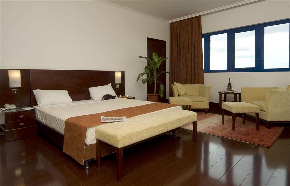 Golden Tulip Kumasi City Zewnętrze zdjęcie