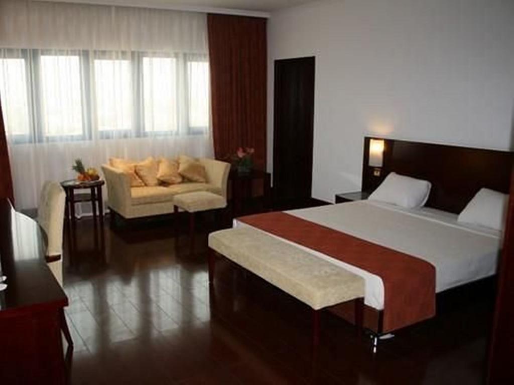 Golden Tulip Kumasi City Zewnętrze zdjęcie