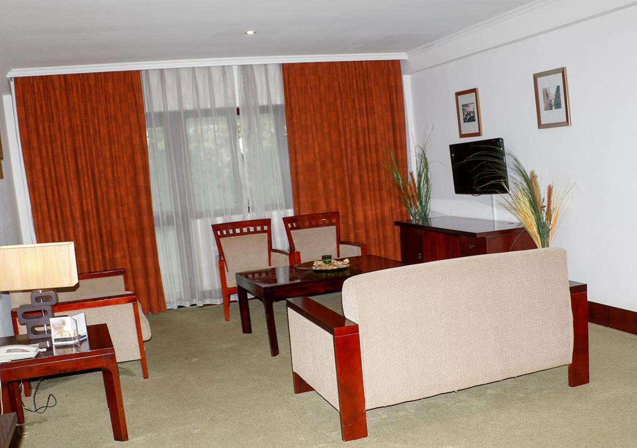 Golden Tulip Kumasi City Zewnętrze zdjęcie